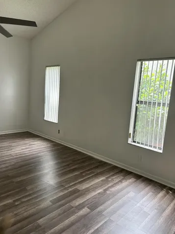 5124 NW 42nd Terrace Coconut Creek FL 33073