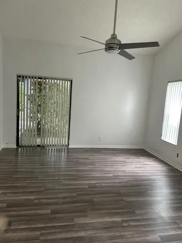5124 NW 42nd Terrace Coconut Creek FL 33073