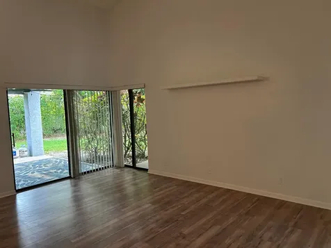 5124 NW 42nd Terrace Coconut Creek FL 33073