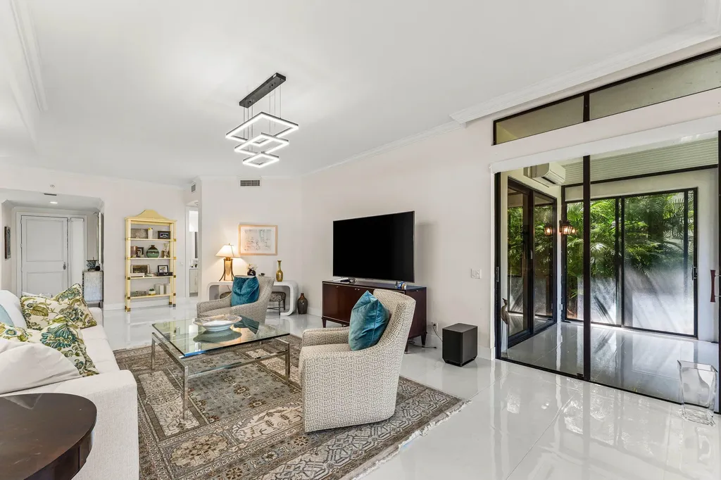 17541 Ashbourne Lane Boca Raton FL 33496