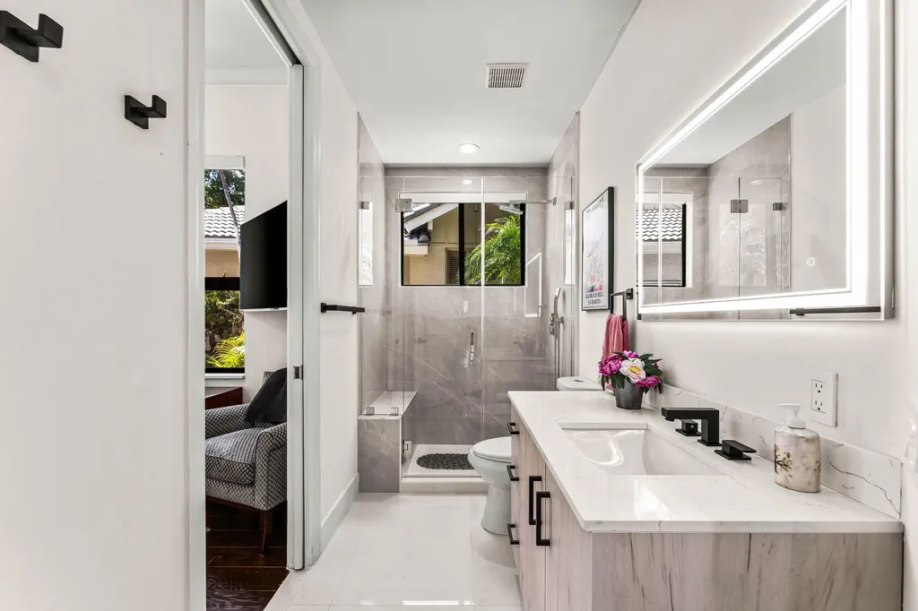 17541 Ashbourne Lane Boca Raton FL 33496