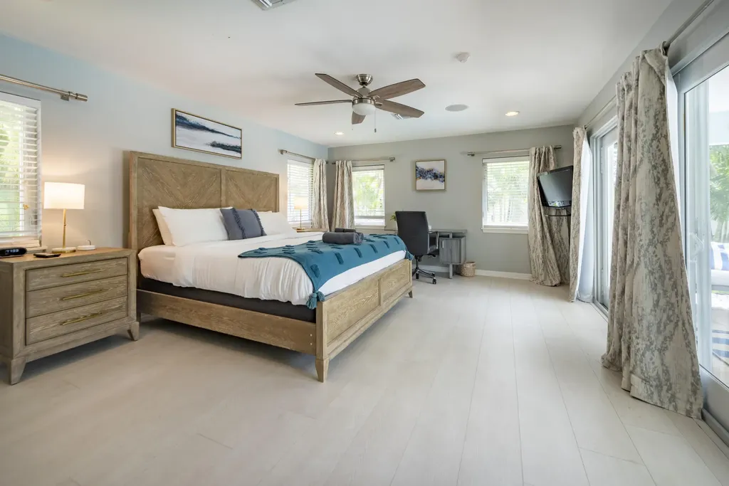 5930 NE 21st Lane Fort Lauderdale FL 33308