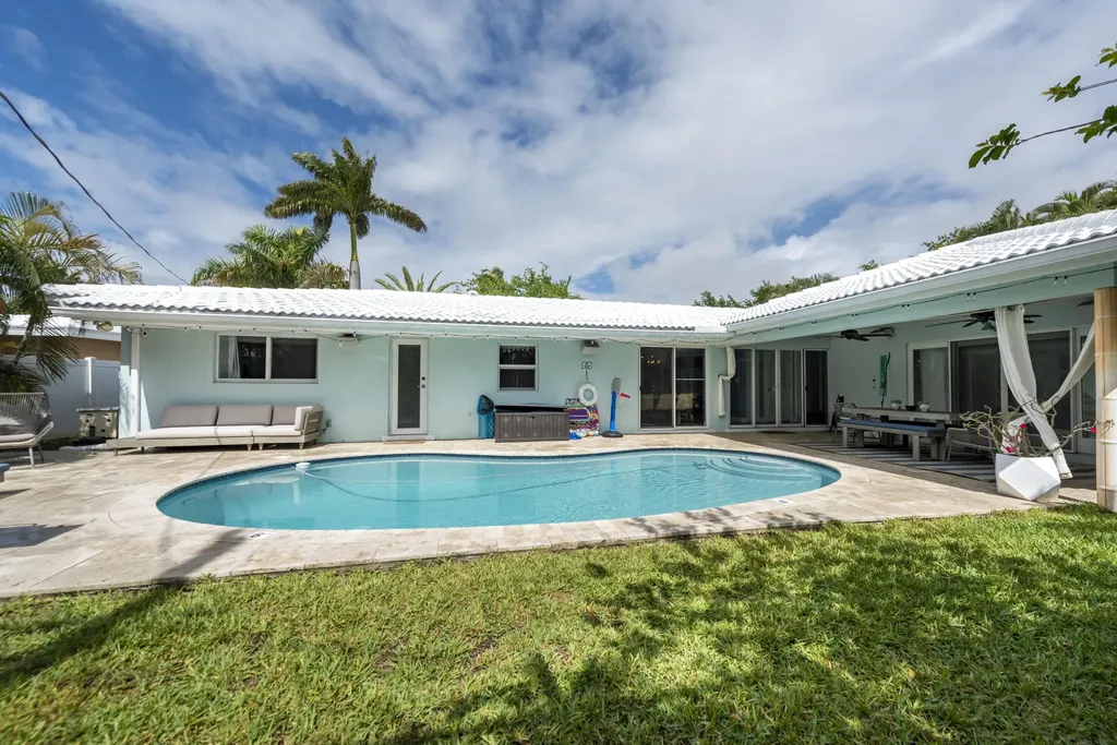 5930 NE 21st Lane Fort Lauderdale FL 33308