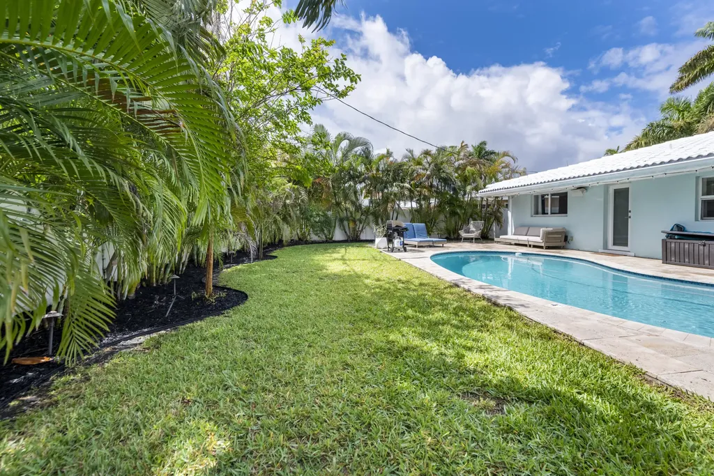 5930 NE 21st Lane Fort Lauderdale FL 33308