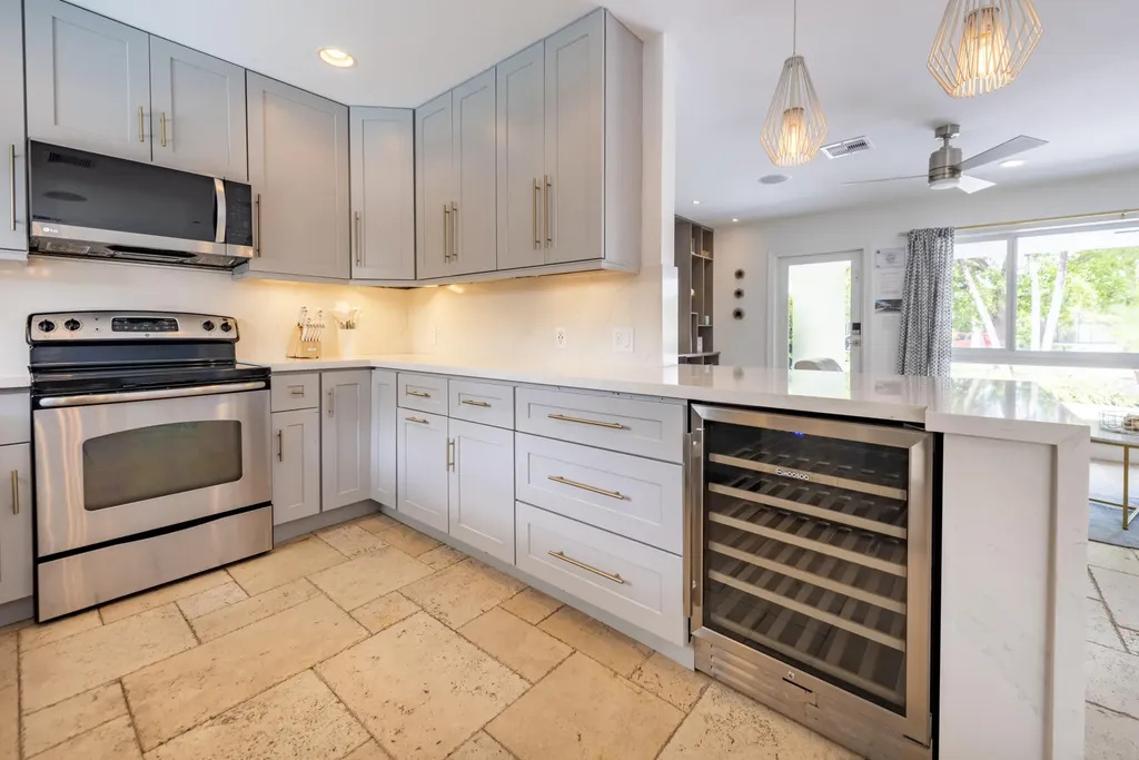 5930 NE 21st Lane Fort Lauderdale FL 33308