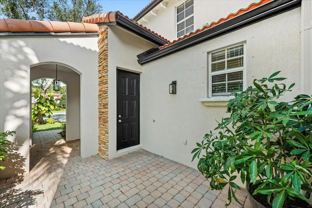 2020 Graden Drive Palm Beach Gardens FL 33410