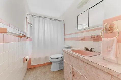 1727 NE 37th Street Oakland Park FL 33334