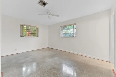 1727 NE 37th Street Oakland Park FL 33334