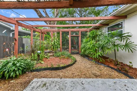 1727 NE 37th Street Oakland Park FL 33334