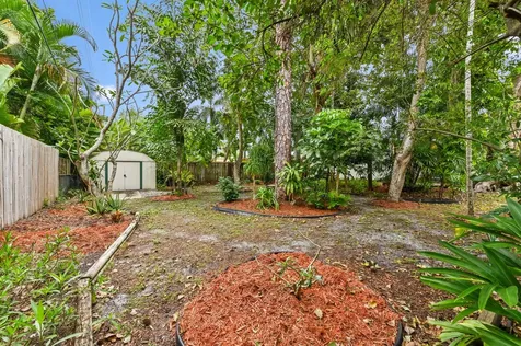 1727 NE 37th Street Oakland Park FL 33334