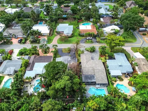 1727 NE 37th Street Oakland Park FL 33334