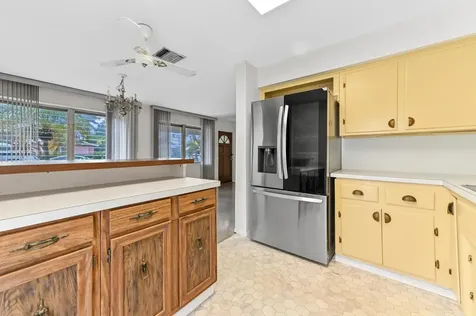 1727 NE 37th Street Oakland Park FL 33334