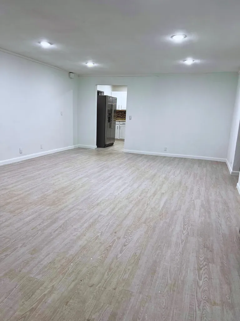1340 W 33rd Street Riviera Beach FL 33404