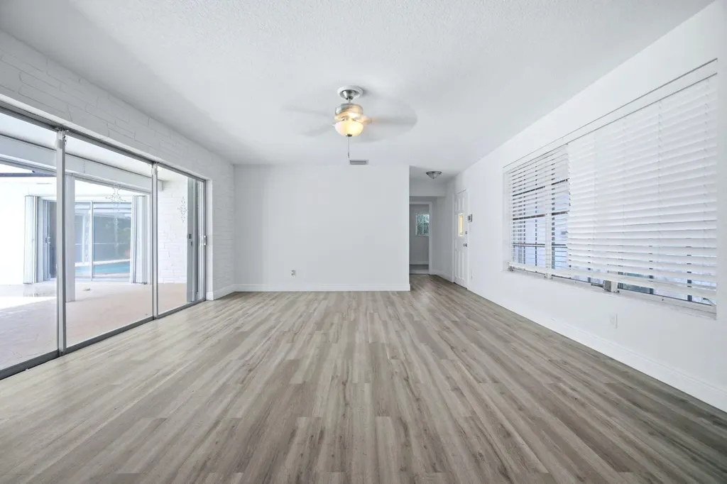 321 E Chaminade Drive Hollywood FL 33021