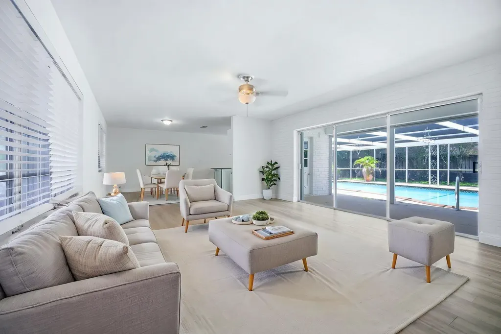 321 E Chaminade Drive Hollywood FL 33021