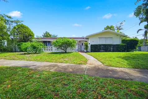 321 E Chaminade Drive Hollywood FL 33021
