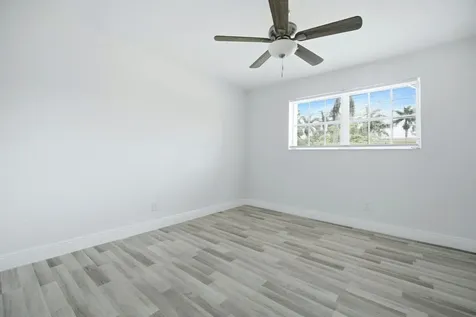 321 E Chaminade Drive Hollywood FL 33021