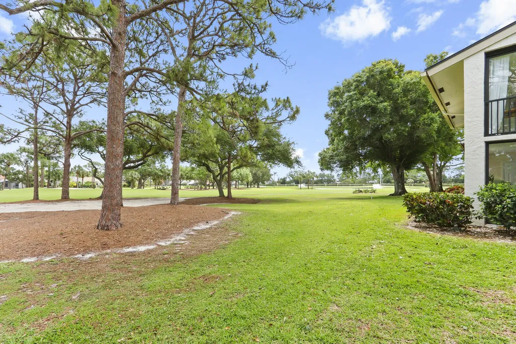 12910 Briarlake Drive Palm Beach Gardens FL 33418