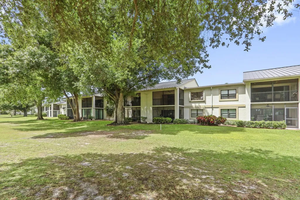 12910 Briarlake Drive Palm Beach Gardens FL 33418