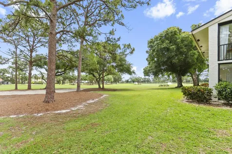 12910 Briarlake Drive Palm Beach Gardens FL 33418