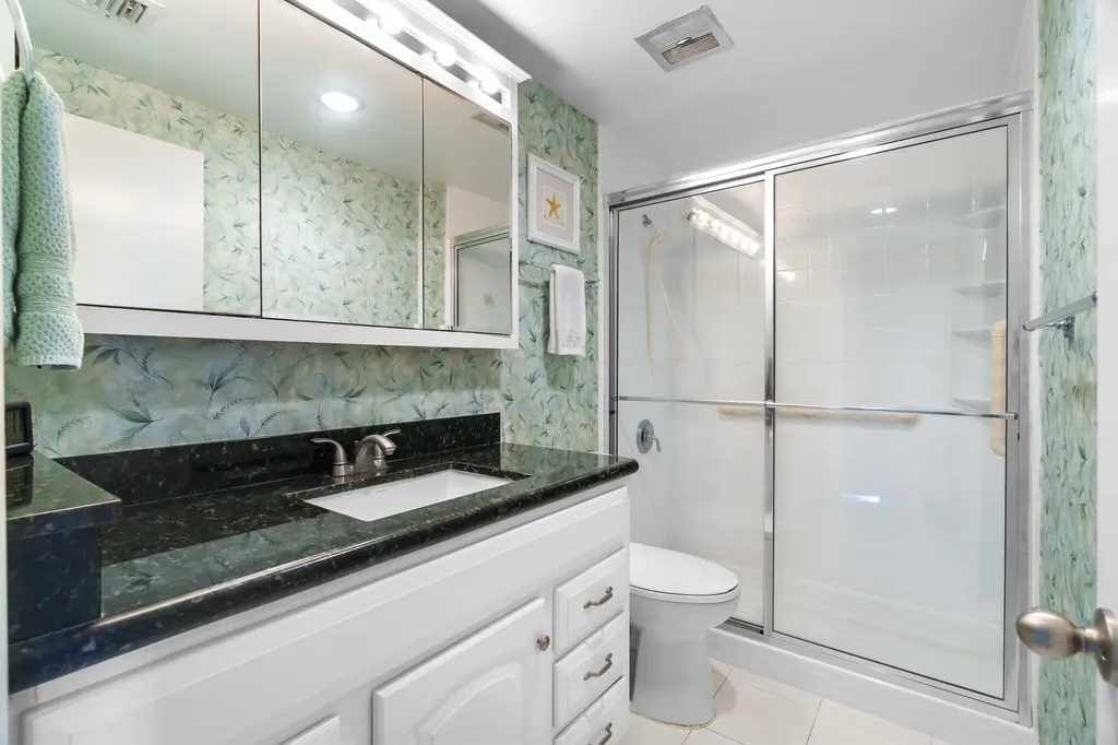 3200 NE 36th Street Fort Lauderdale FL 33308