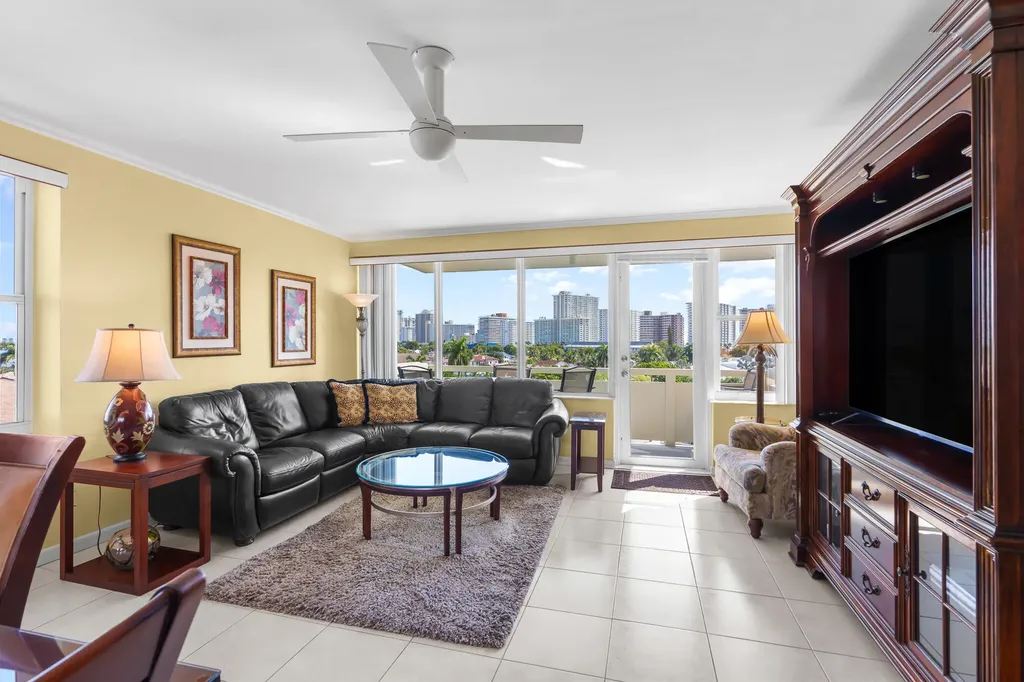 3200 NE 36th Street Fort Lauderdale FL 33308