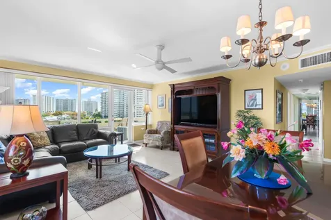 3200 NE 36th Street Fort Lauderdale FL 33308