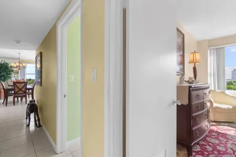 3200 NE 36th Street Fort Lauderdale FL 33308