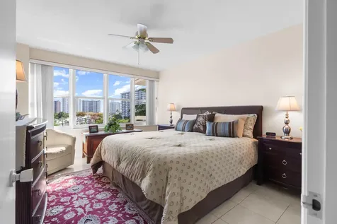3200 NE 36th Street Fort Lauderdale FL 33308