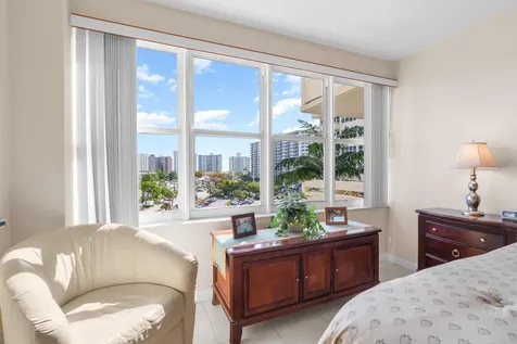 3200 NE 36th Street Fort Lauderdale FL 33308