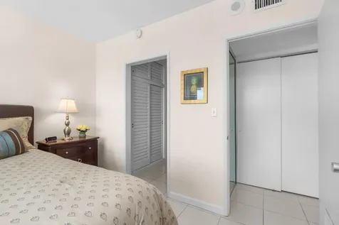 3200 NE 36th Street Fort Lauderdale FL 33308
