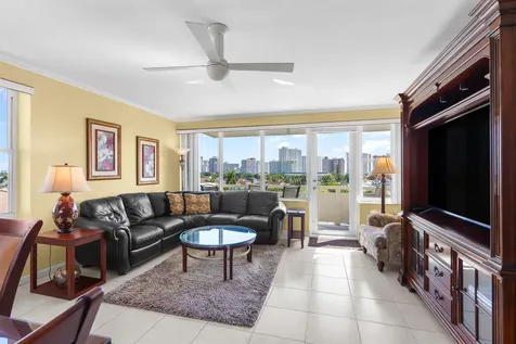 3200 NE 36th Street Fort Lauderdale FL 33308