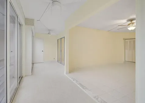 3810 Via Poinciana Greenacres FL 33467