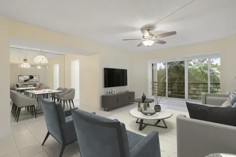 3810 Via Poinciana Greenacres FL 33467
