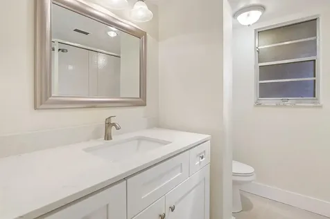 3810 Via Poinciana Greenacres FL 33467