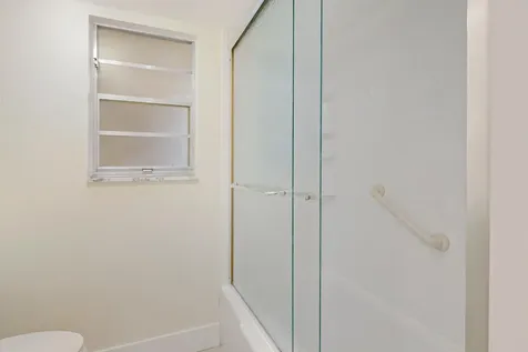 3810 Via Poinciana Greenacres FL 33467