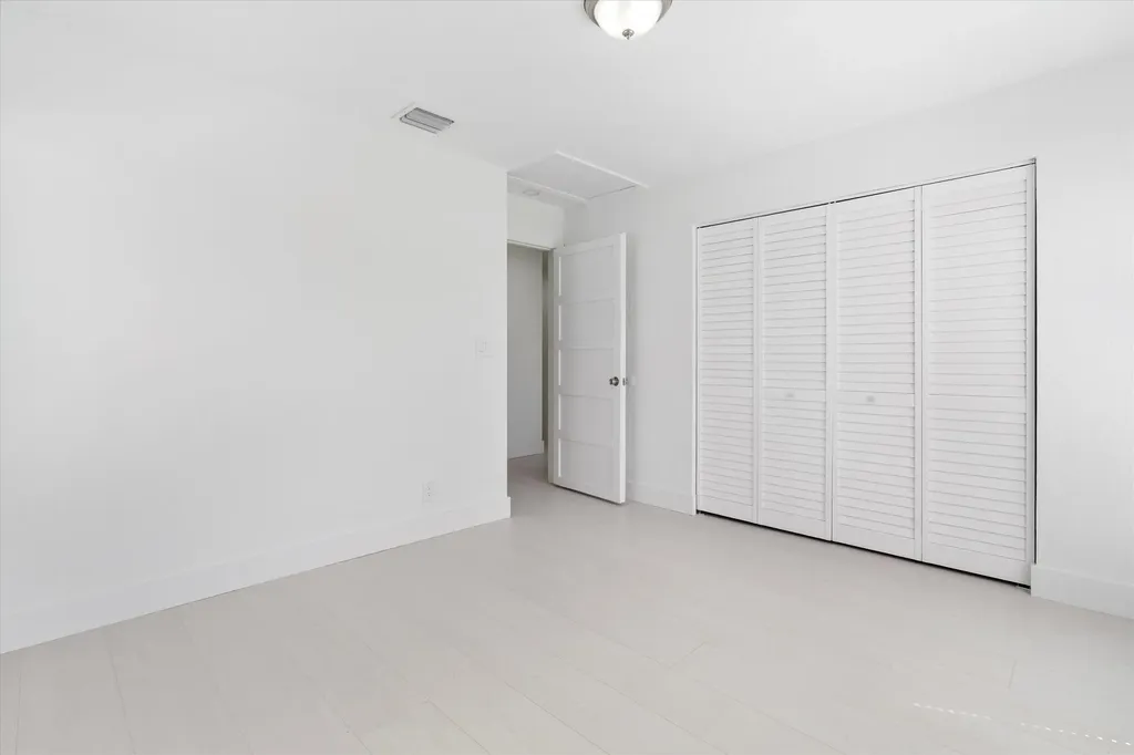 3780 Cypress Lake Drive Lake Worth FL 33467