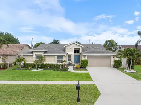 3780 Cypress Lake Drive Lake Worth FL 33467