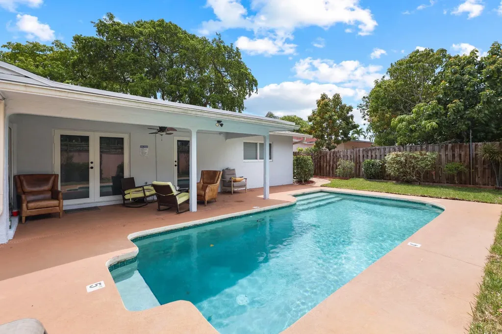 513 Curlew Road Delray Beach FL 33444