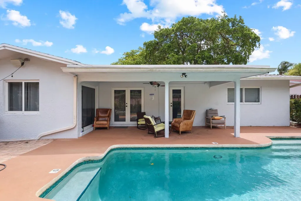 513 Curlew Road Delray Beach FL 33444