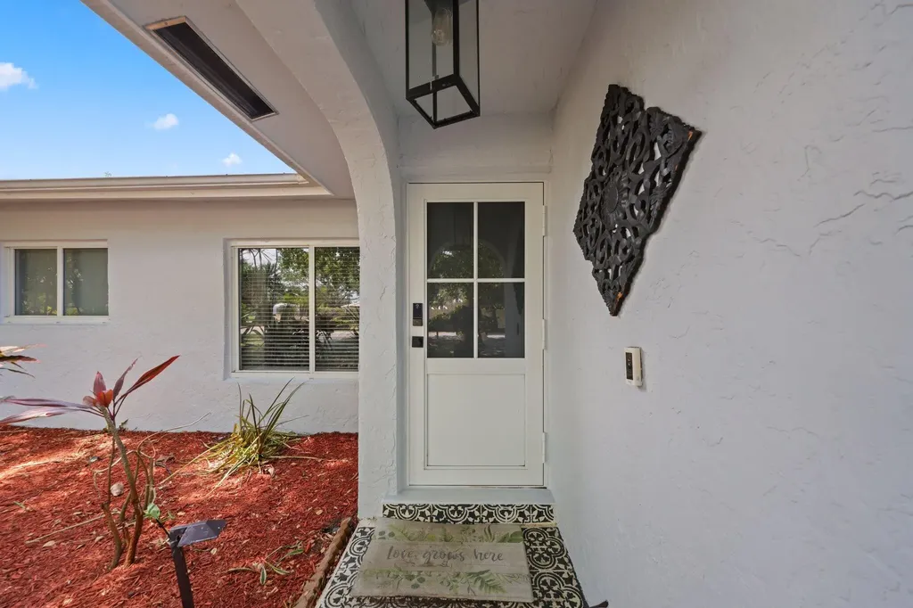 513 Curlew Road Delray Beach FL 33444