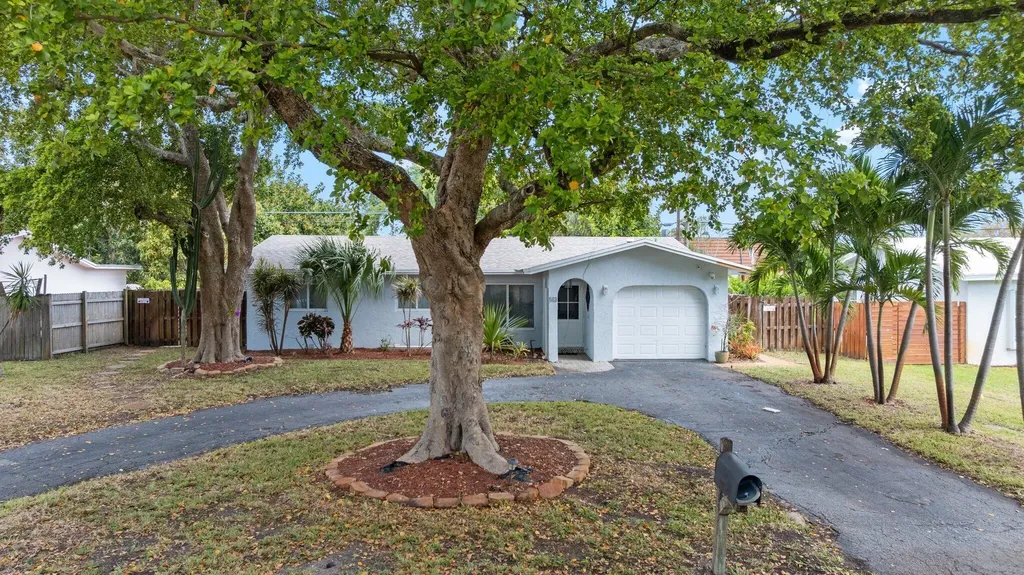 513 Curlew Road Delray Beach FL 33444