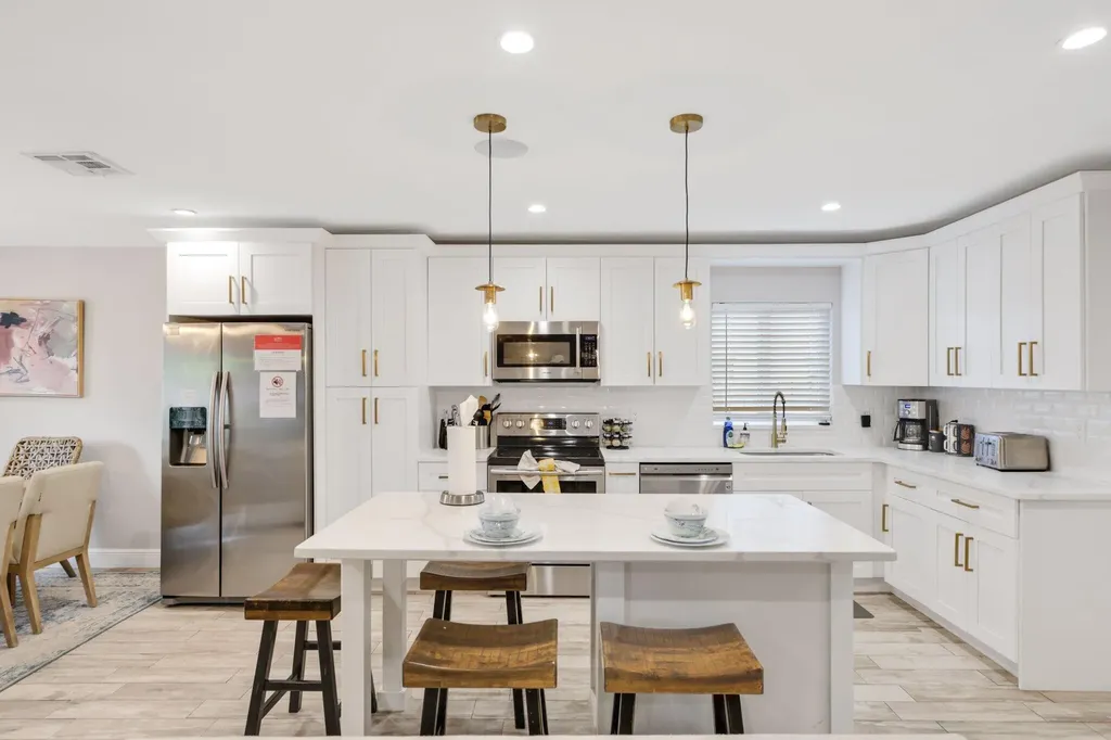 513 Curlew Road Delray Beach FL 33444