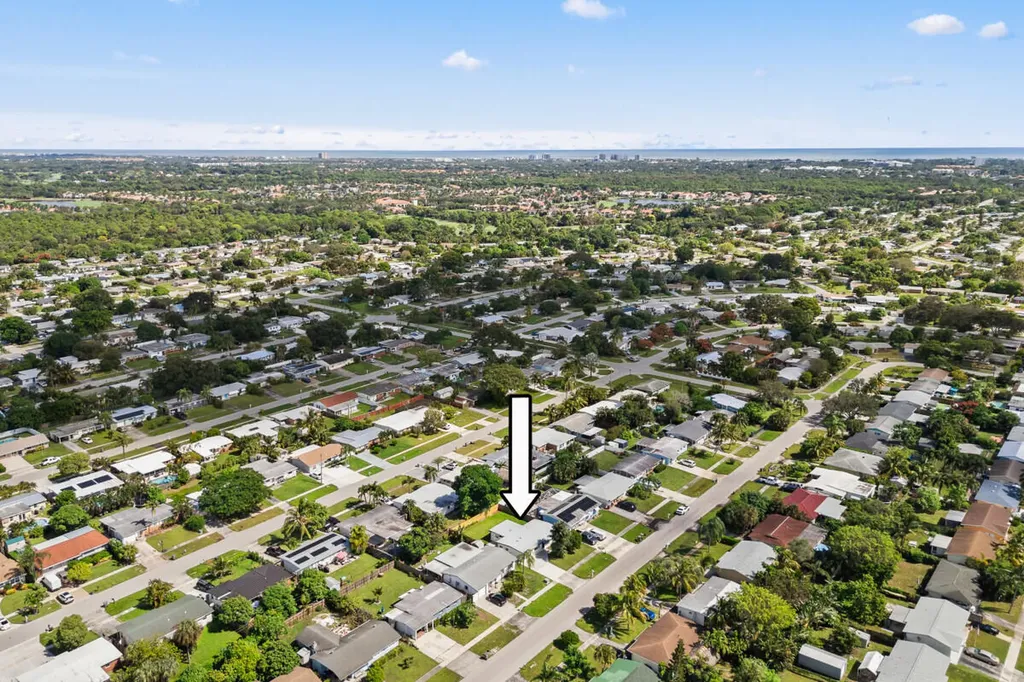 3797 Bahama Road Palm Beach Gardens FL 33410