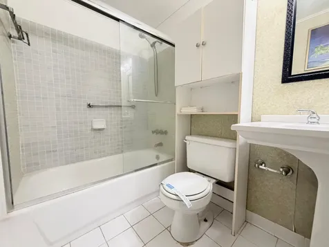 62 Easthampton C West Palm Beach FL 33417