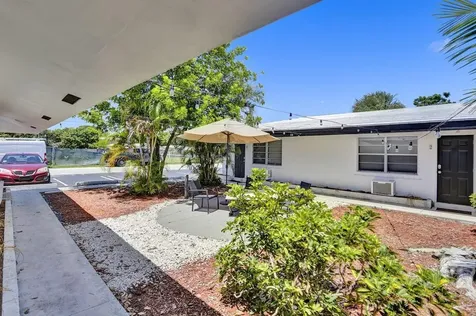 820 NE 16th Avenue Fort Lauderdale FL 33304