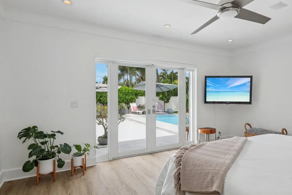 1910 NE 17th Terrace Fort Lauderdale FL 33305