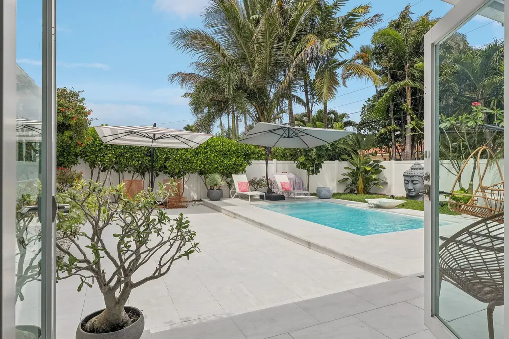 1910 NE 17th Terrace Fort Lauderdale FL 33305