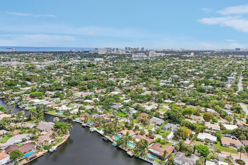 1910 NE 17th Terrace Fort Lauderdale FL 33305