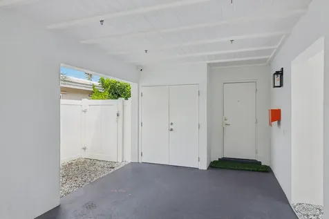 1910 NE 17th Terrace Fort Lauderdale FL 33305